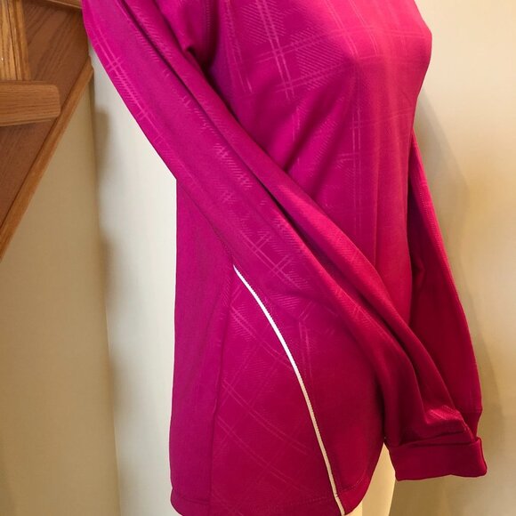 Running Room FIT-WEAR Athletic Long Sleeve High Zip Collared Top Pink Sz S NWOT - Picture 2 of 8